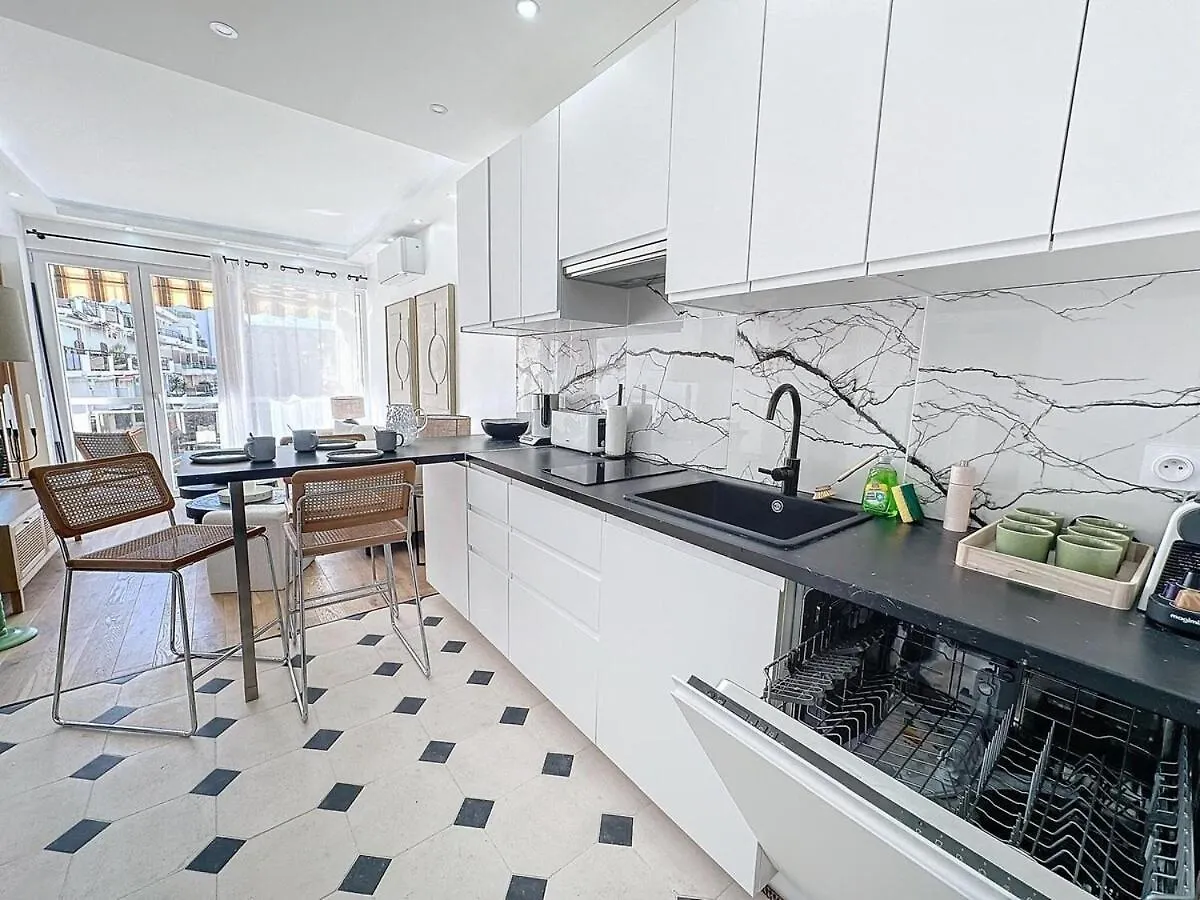 Apartment Cannes Centre Derriere Le Martinez France